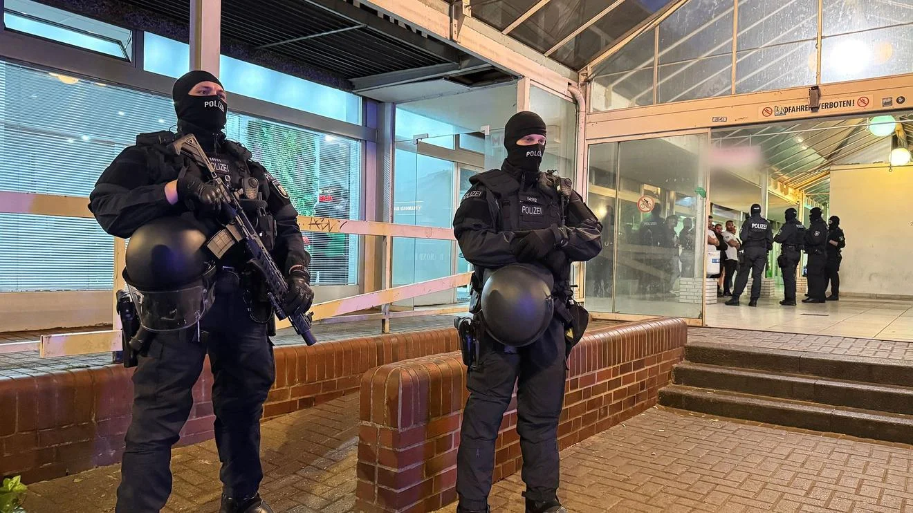 HK437.webp