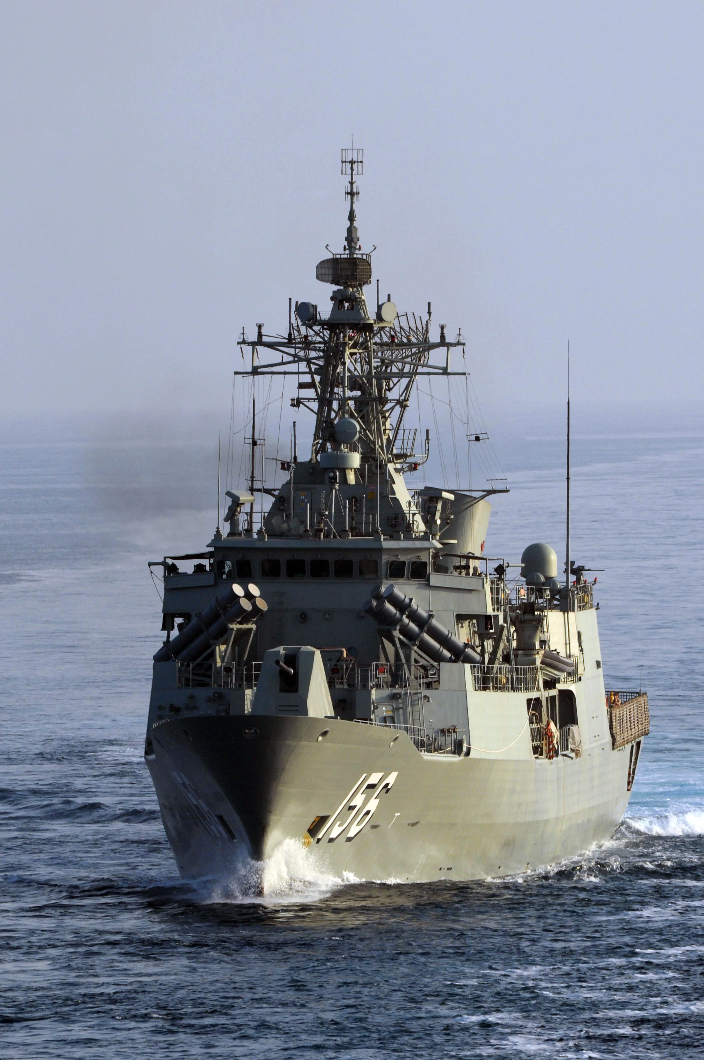 HMAS_Toowoomba_FFH-156_Gulf_of_Oman.webp