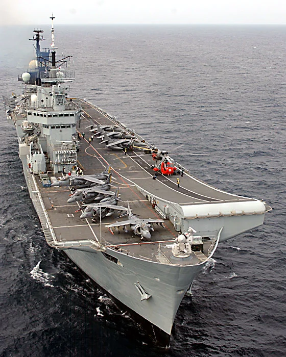 HMS-Invincible7.jpg