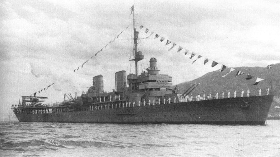 HMS_Gotland_%28cruiser%29%2C_1936.jpg