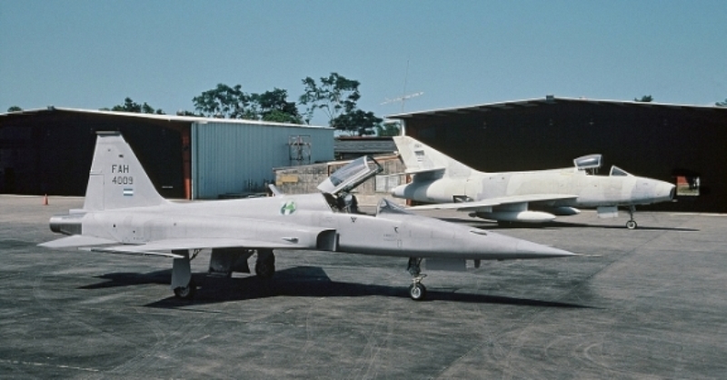 Honduran F-5E (FAH-4009) & Super Mystère B.2 on ground.jpg