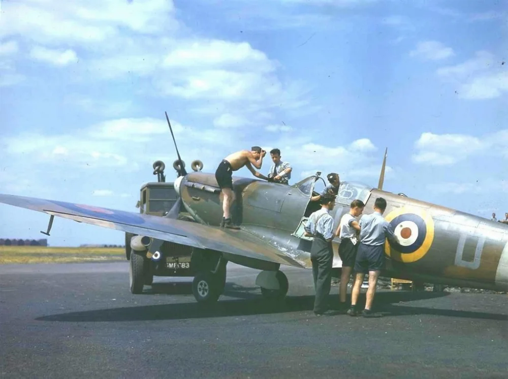 Hornchurch-Spitfire1.webp