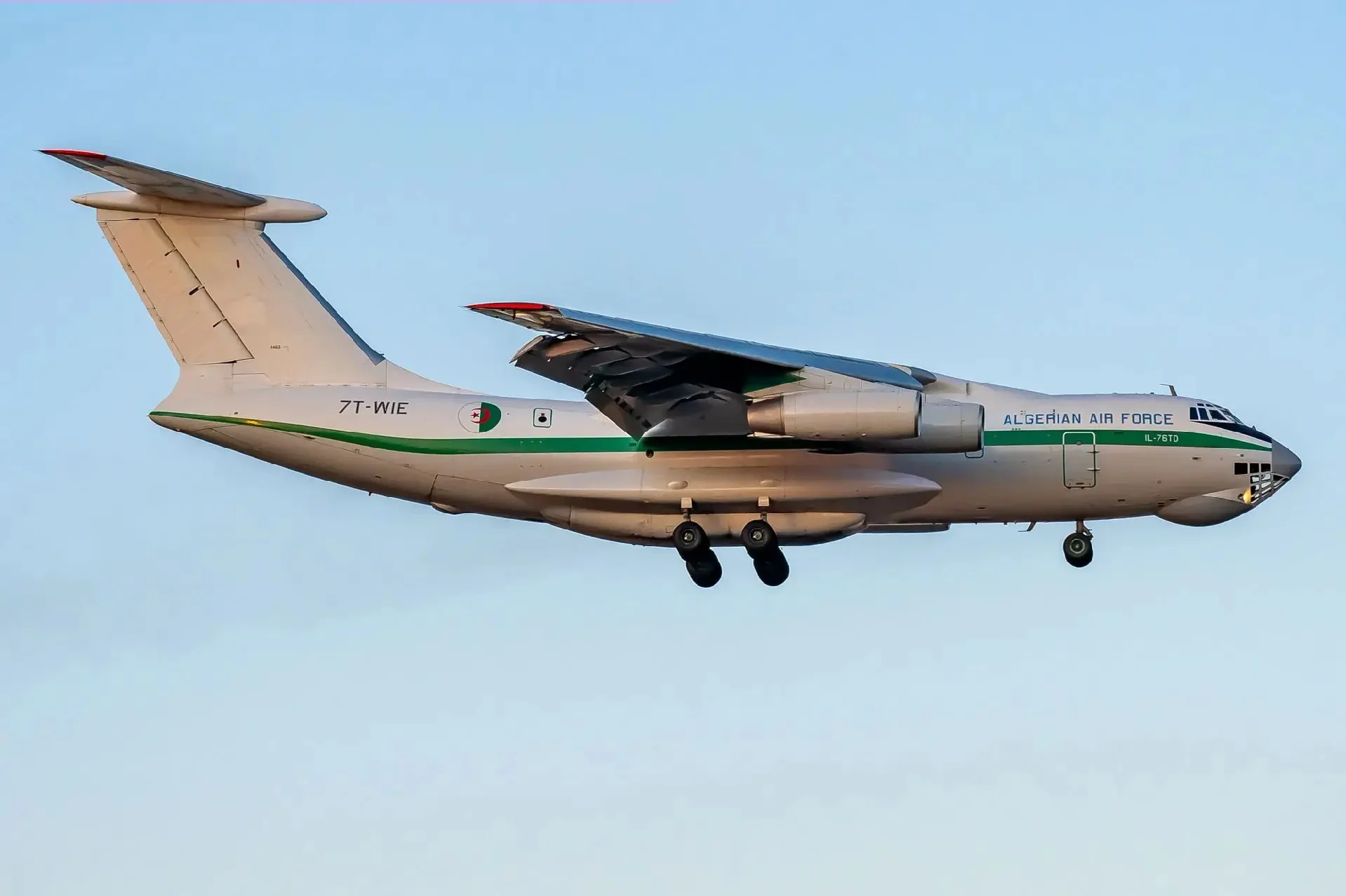 IL-76TD PEK RWY36R 21-01-2025 (3).webp