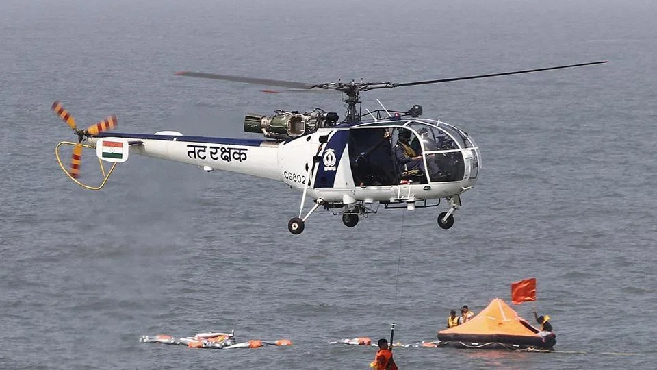 indian-coast-guard-chetak-helicopter_83efbeac-bbe1-11e6-a898-3949986517f3.webp