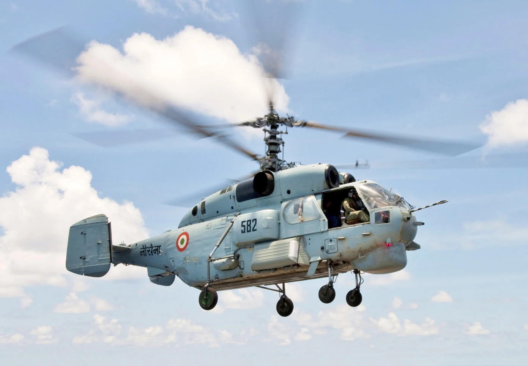 Indian_Navy_Kamov_Ka-31_(cropped).webp