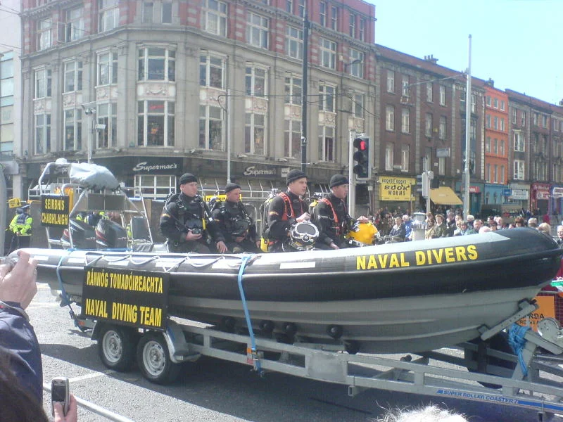 irish naval divers.webp