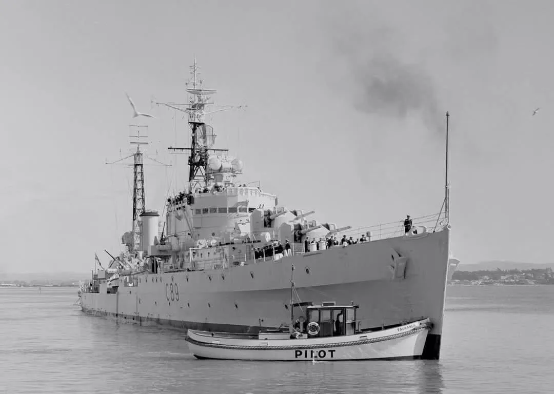 iser-hmnzs-royalist-departed-from-v0-gw34jw4427ae1.webp