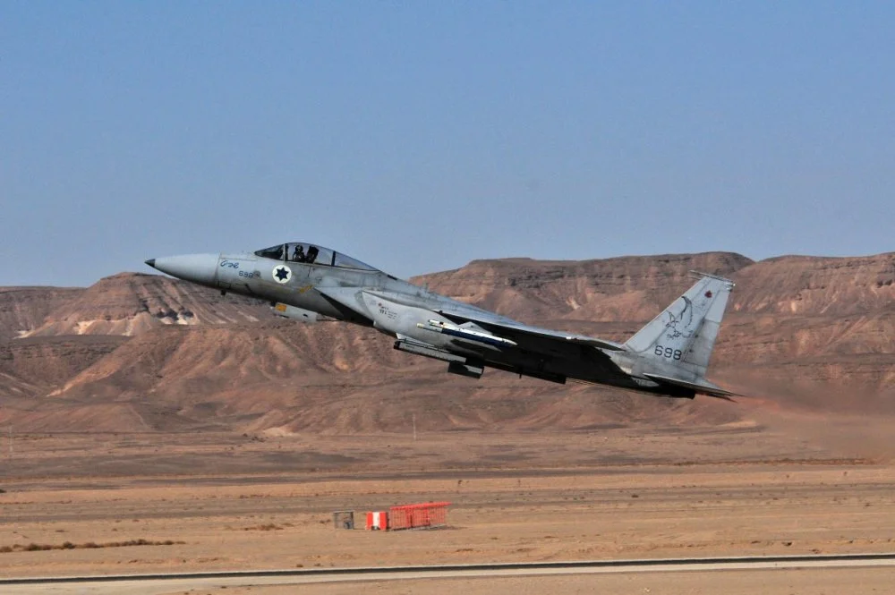 Israeli_F-15A_takes_off_from_Ovda_in_November_2013.webp