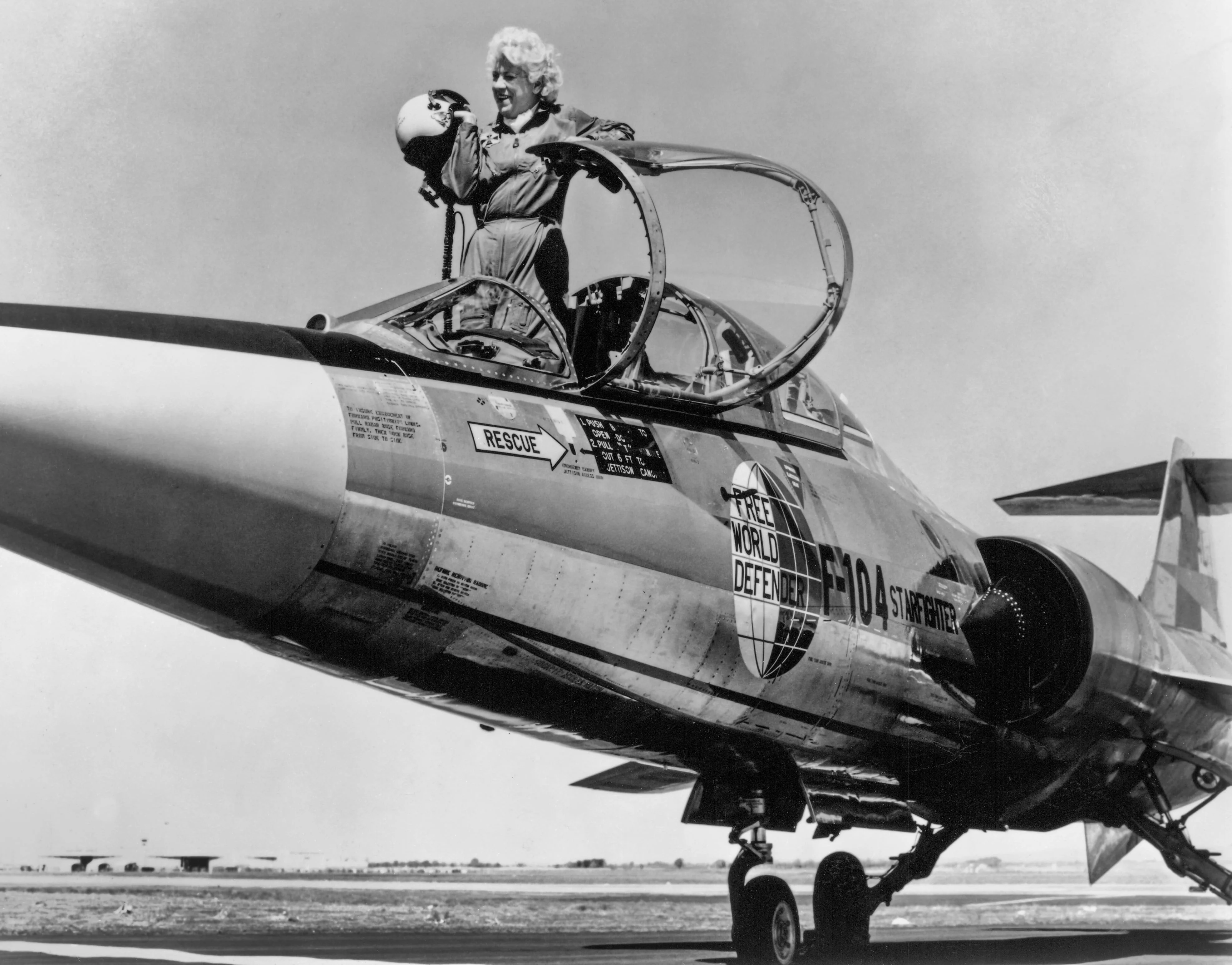 jacqueline-cochran-in-f-104-starfighter-3946x3090.webp