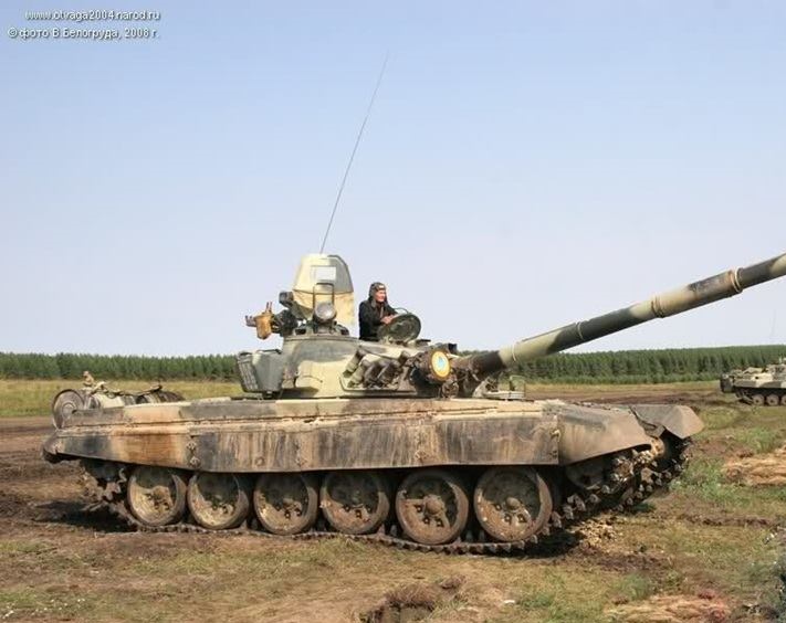 Kazakistan Ordusu T-72A.jpg