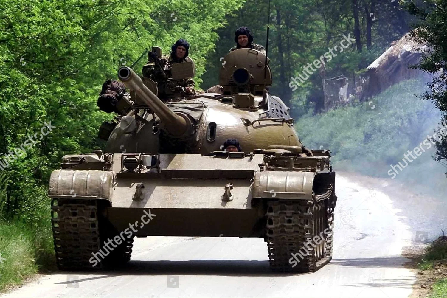 macedonia-tanks-may-2001-shutterstock-editorial-8482407c.webp