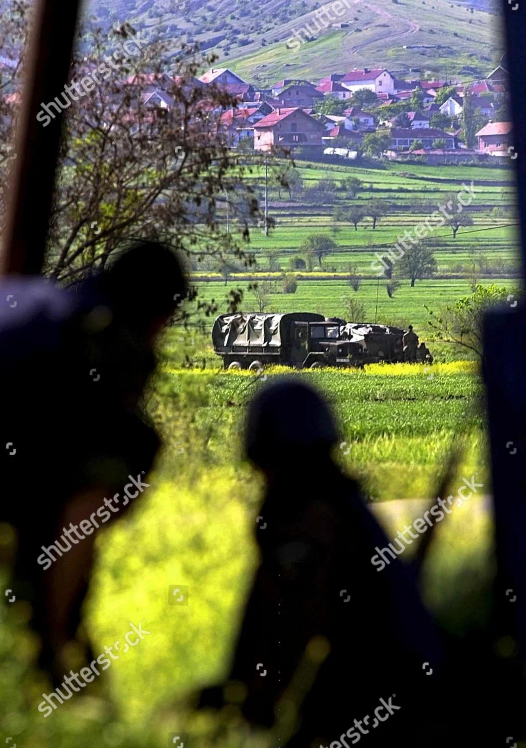 macedonia-ultimatum-police-may-2001-shutterstock-editorial-8482443a.webp