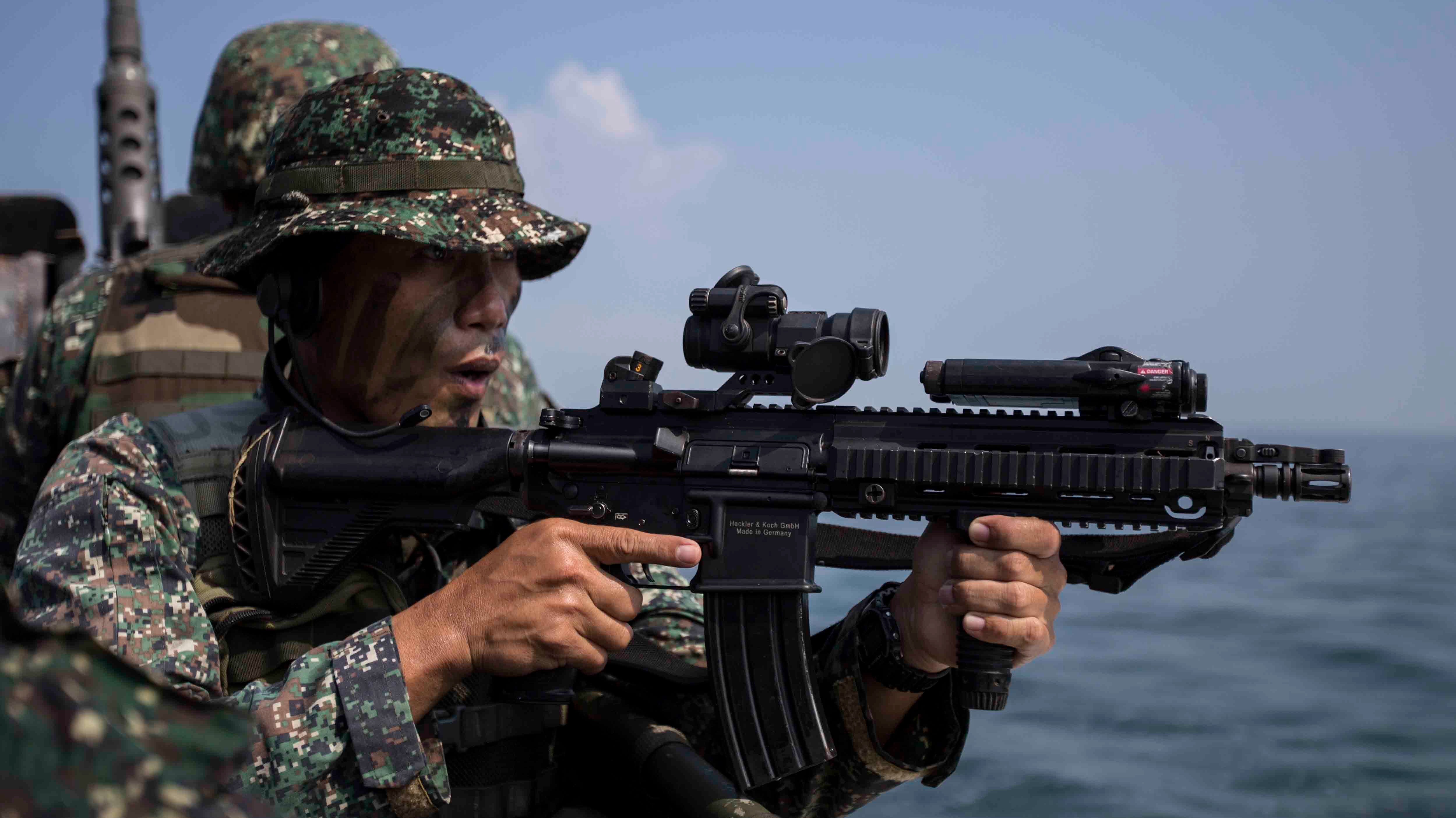 Marines PHIBLEX HK416 1.jpg