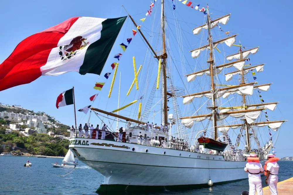 MEX-Buque-Escuela-Velero-Cuauht-moc-A007.webp