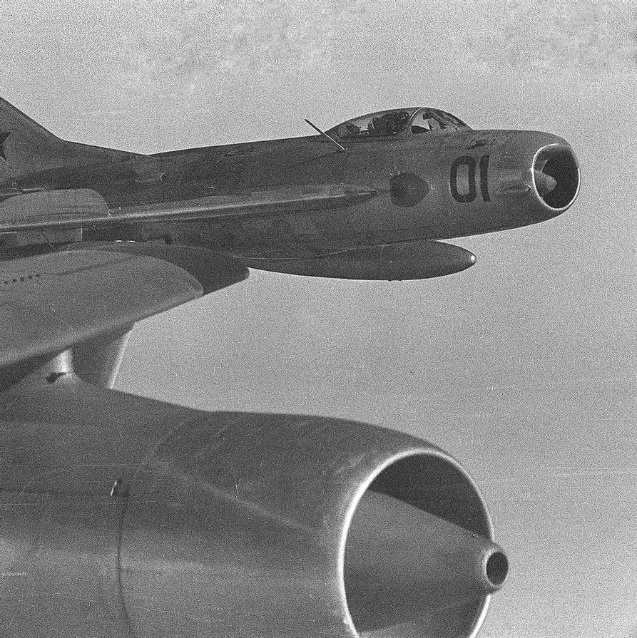 Mig-19P escorting an RB-47H.jpg