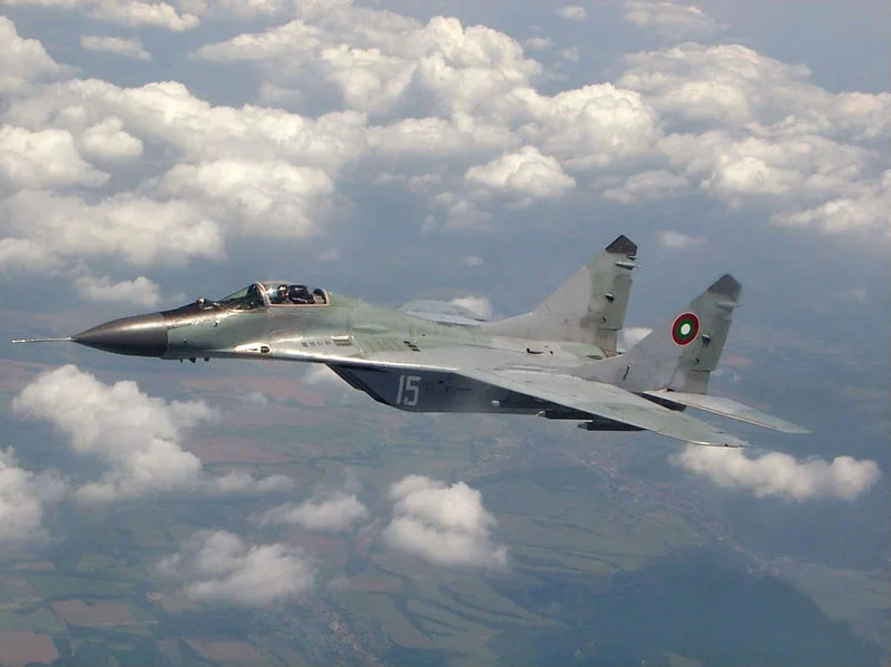 mig29inflightwq3.jpg