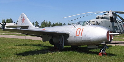 Mikoyan-Gurevich MiG-9.jpg