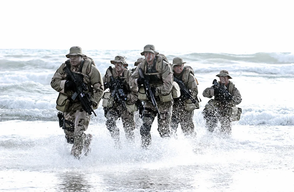 navy-seal-photos-beach-assualt-29.jpg