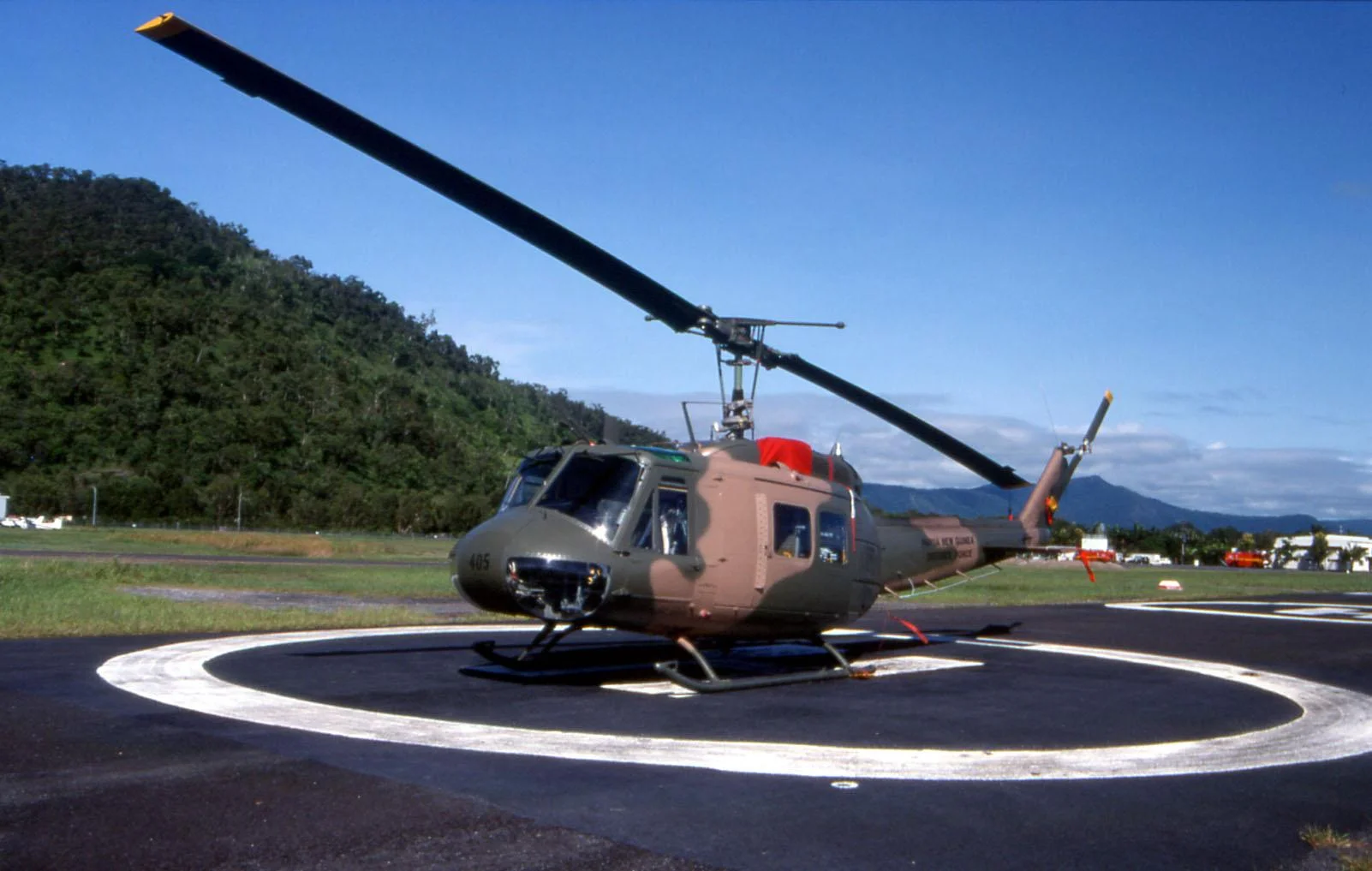 PNG-UH-1H.webp