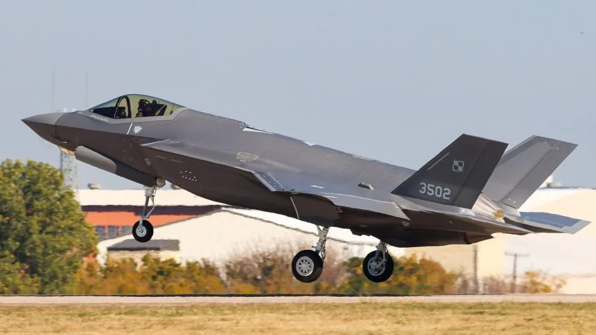 Polish-F-35-first-flight-860x484.webp