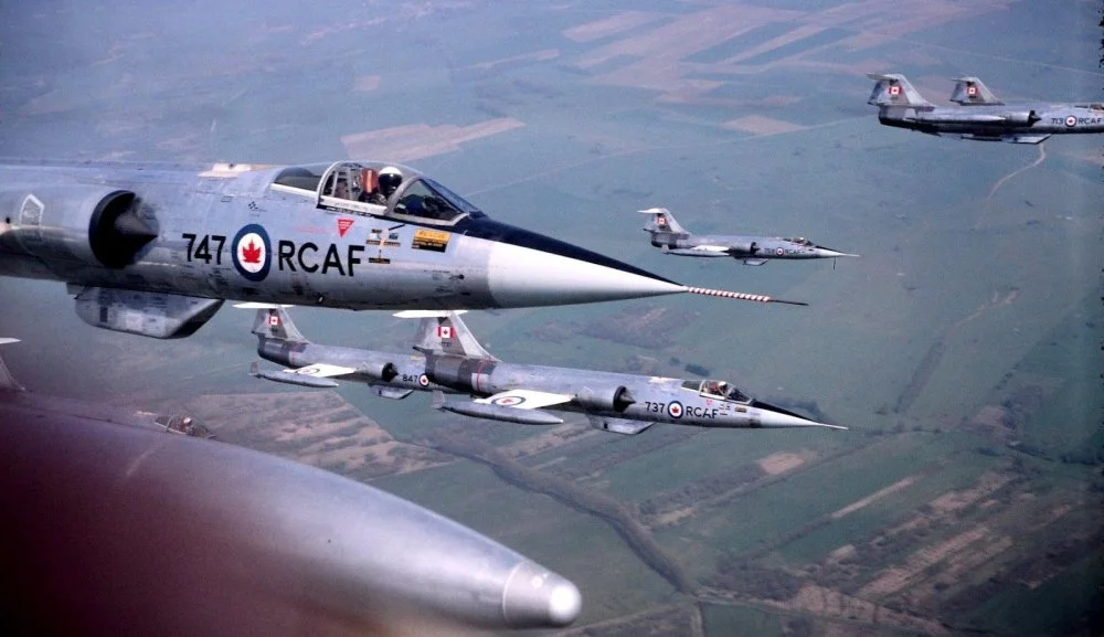 RCAF CF-104 (12747) of 1 Air Div. from CFB Marville deploying to USAFB Etain (May 1965).webp