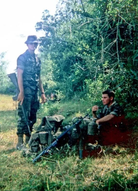 Recon-team-members-101st-Airborne-Division-1967.webp