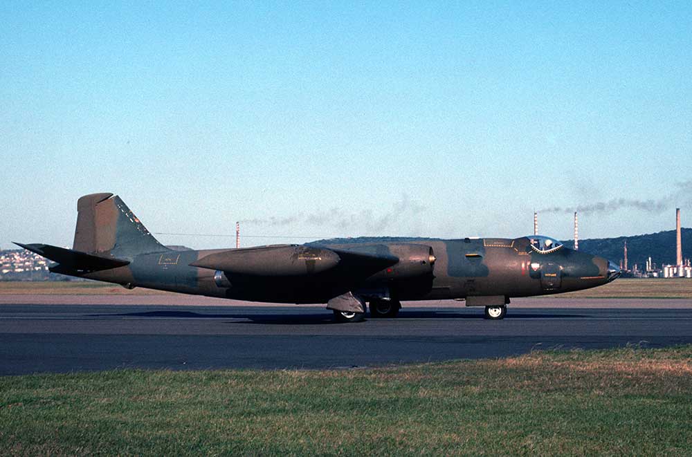 Rhodesian Canberra B.2 (205) at Durban Int'l (probably 15 March 1979).jpg