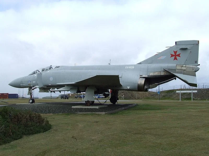 rmp1-McDonnell-Douglas-F-4-Phantom-XV409-while-on-display-at-RAF-Mount-Pleasant-.webp