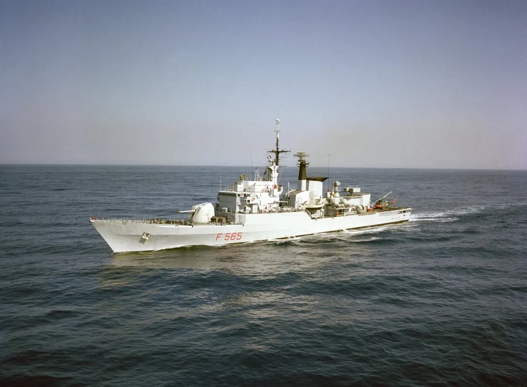 -sagittario-f-565-underway-during-v0-4es0drb7tuid1.webp