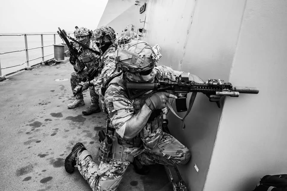 -SEALs-conduct-visit-board-search-and-seizure-VBSS.webp