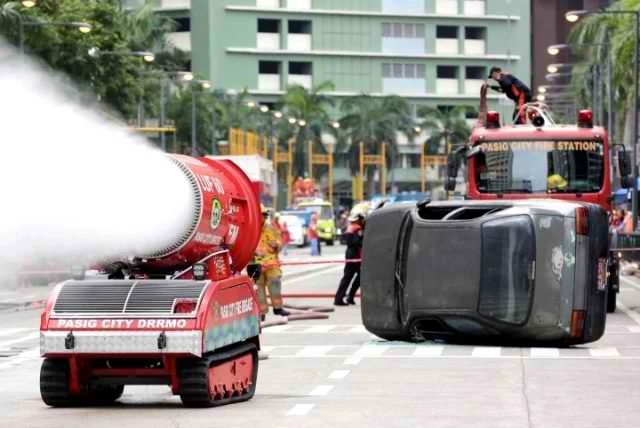 ShakeDrill_2017_Pasig_City_response_BOY_SANTOS_07142017-640x428.webp