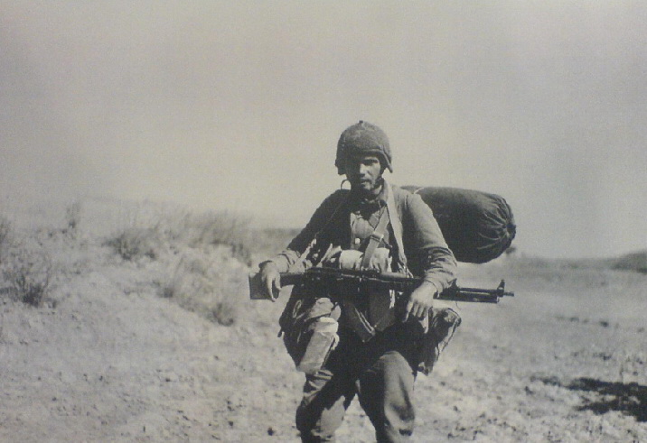 Soviet soldier Afghanistan. (2).jpg