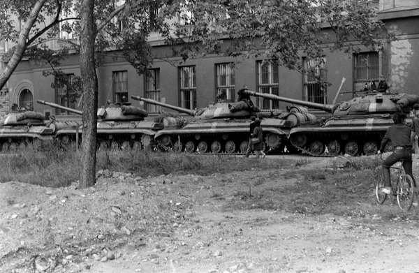 Soviet tanks T-10M on the streets of Prague.jpg