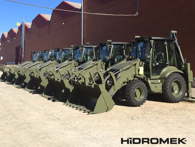 Spanish_Army_received_new_HMK_102B_backhoe_loaders.webp