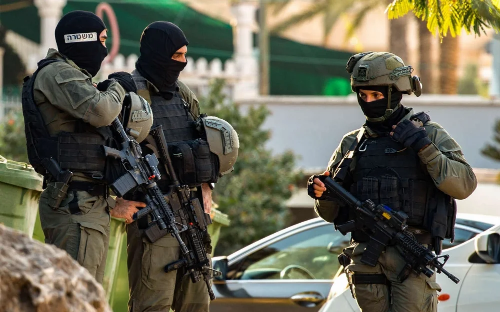 srael-arrests-3-suspected-islamic-state-terrorists.webp