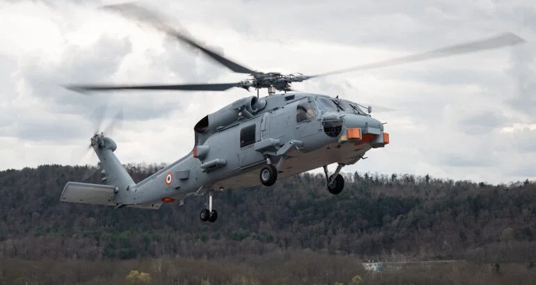 st-MH-60R-Maritime-Helicopter-Takes-Flight-770x410.webp