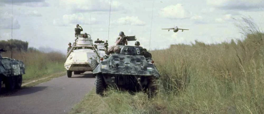 Swedish UN advancing upon Kaminaville (31 December 1962).webp