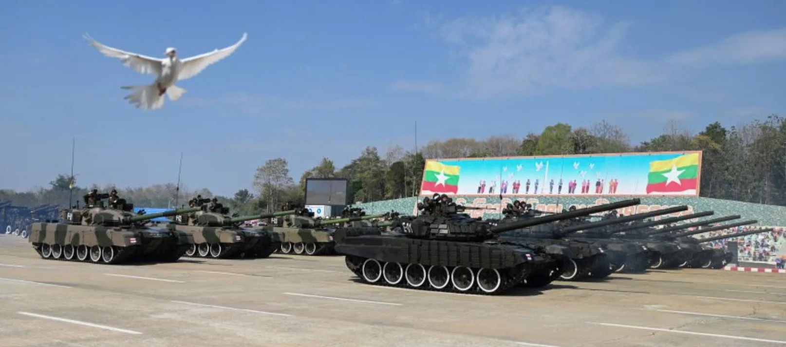 Tanks-at-the-Independence-Day-parade-on-January-4.webp