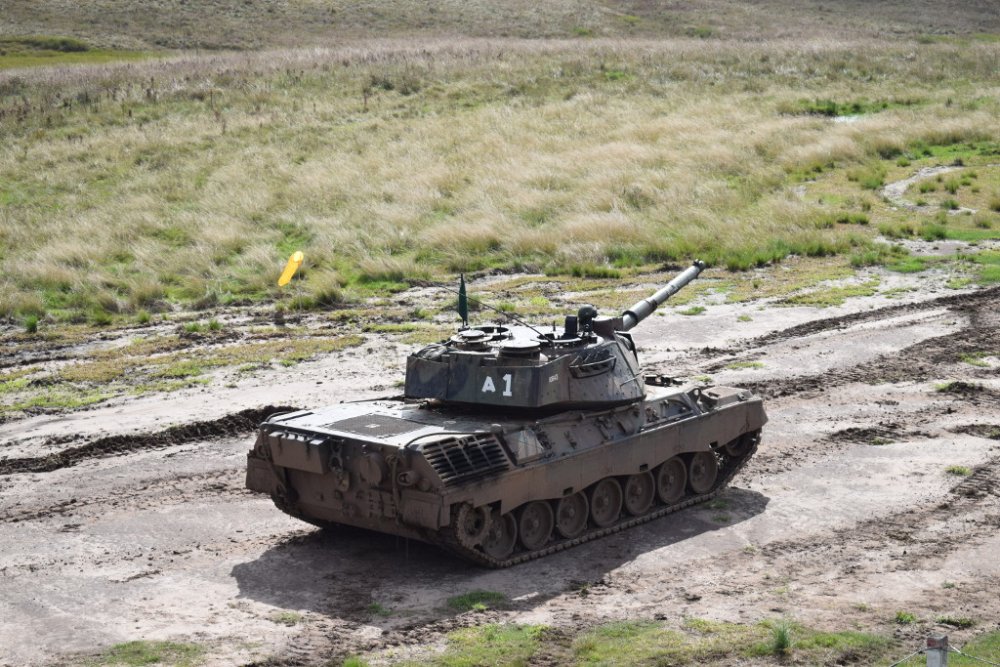 Tiro do Leopard 1A5foto 2.jpg