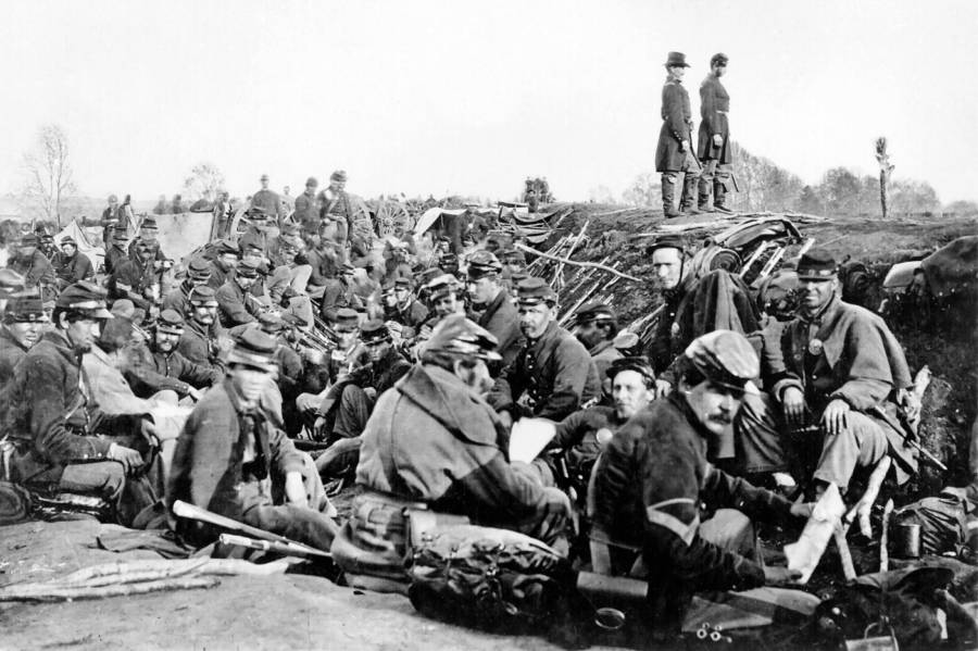 union-soldiers-entrenched-along-Rappahannock-River.jpg