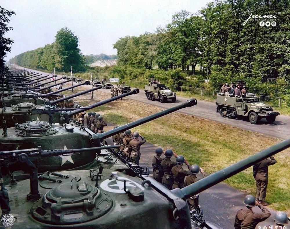 US  2nd Armored Division in Berlin.webp