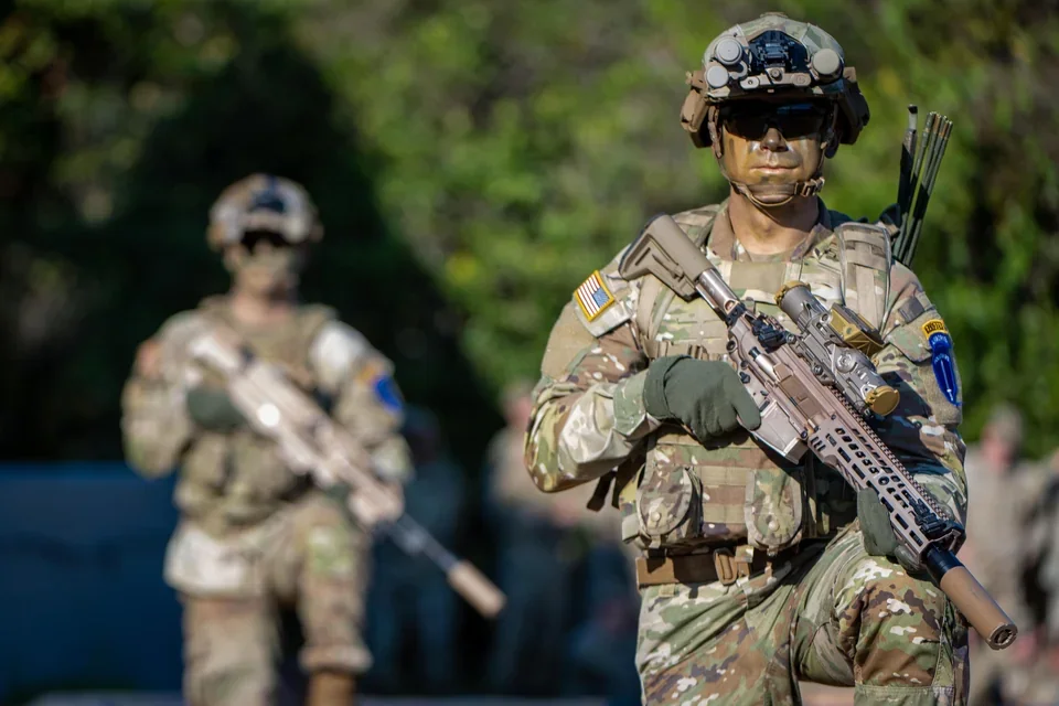 US Airborne and Ranger Training Brigade with the new XM7 rifle.webp