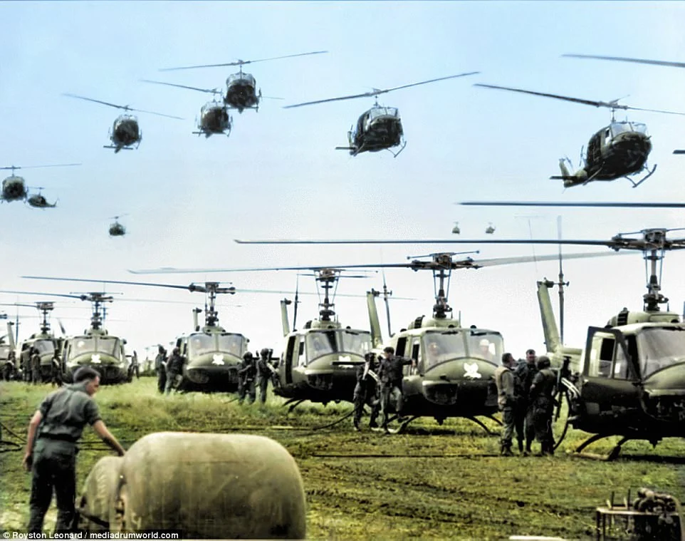 US-ARMY-CHOPPERS.webp