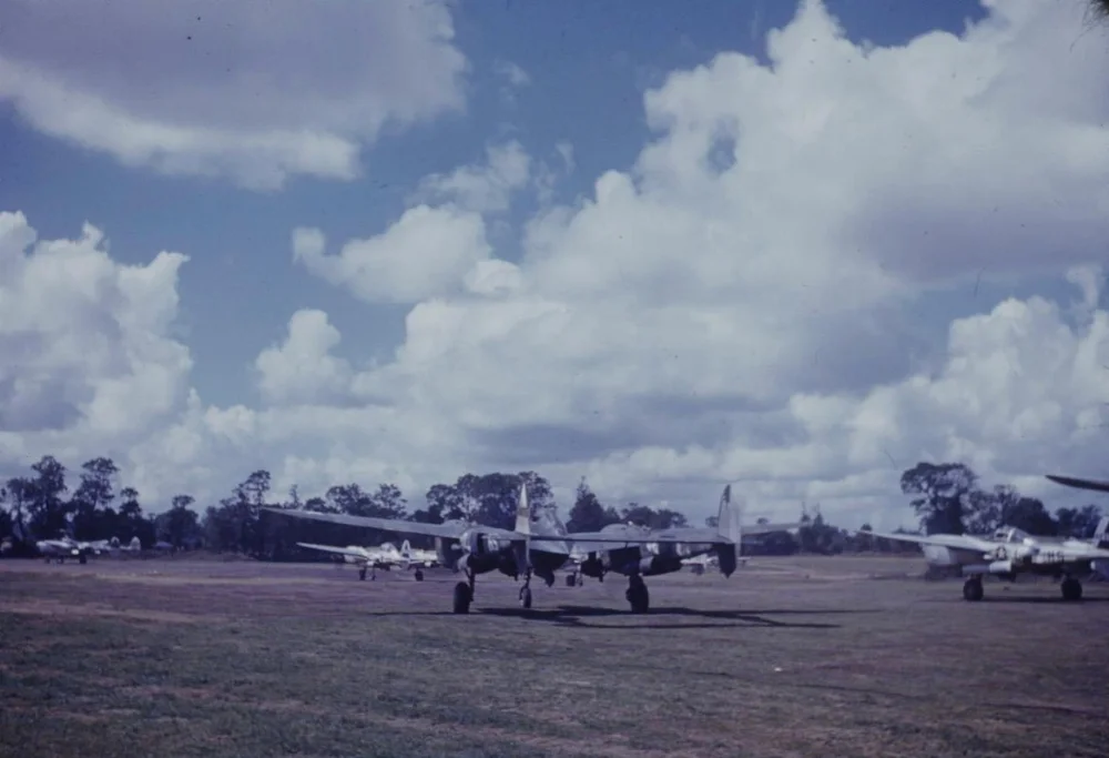 US-P-38-LIGHTING-FRANCE-1944-5.webp