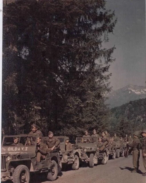 US Soldiers of the 101st Airborne Division's 327th Glider Infantry Regiment.jpg