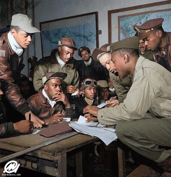 US Tuskegee Airmen at Ramitelli Airfield in Italy, 1945.webp