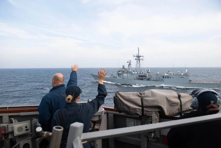 US_Navy_USS_Ross_destroyer_completes_maritime_interoperability_with_Polish_Navy_frigate_Gener...webp