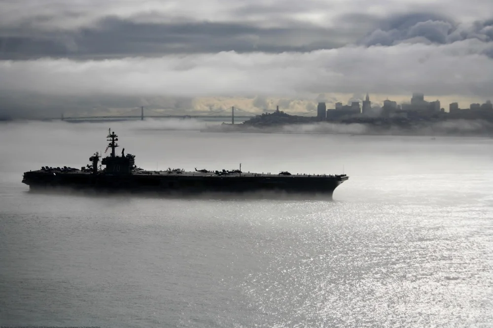 USS-Carl-Vinson-12.webp