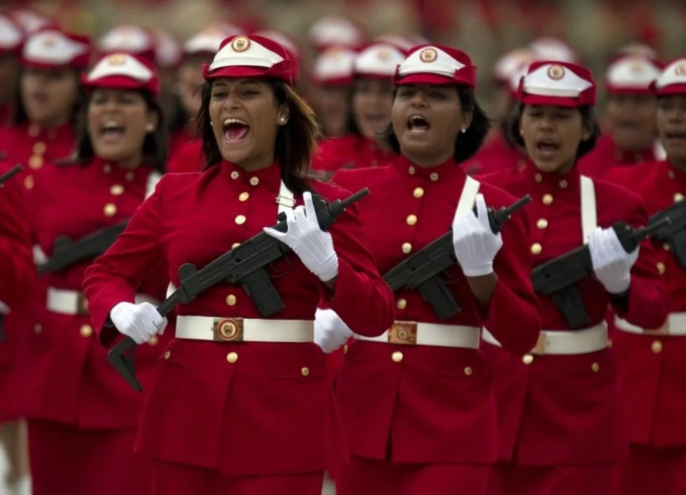 Venezuelan army Russian-made T-72B1 tanks march during a military parade to commemorate the 2...webp