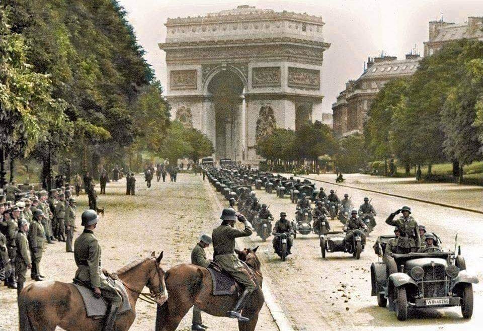Wehrmacht en París.jpg